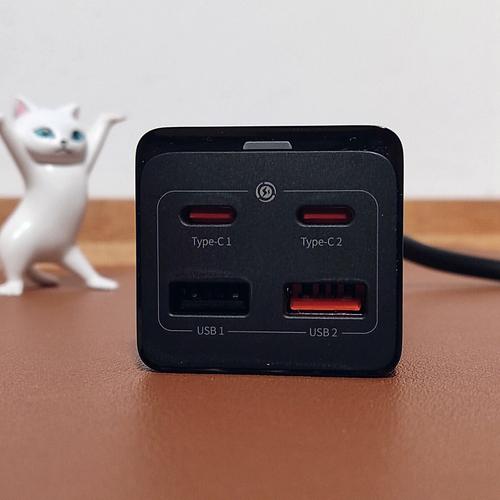 倍思灵傲系列数字式快充插线板65W可以给switch游戏机充电吗?